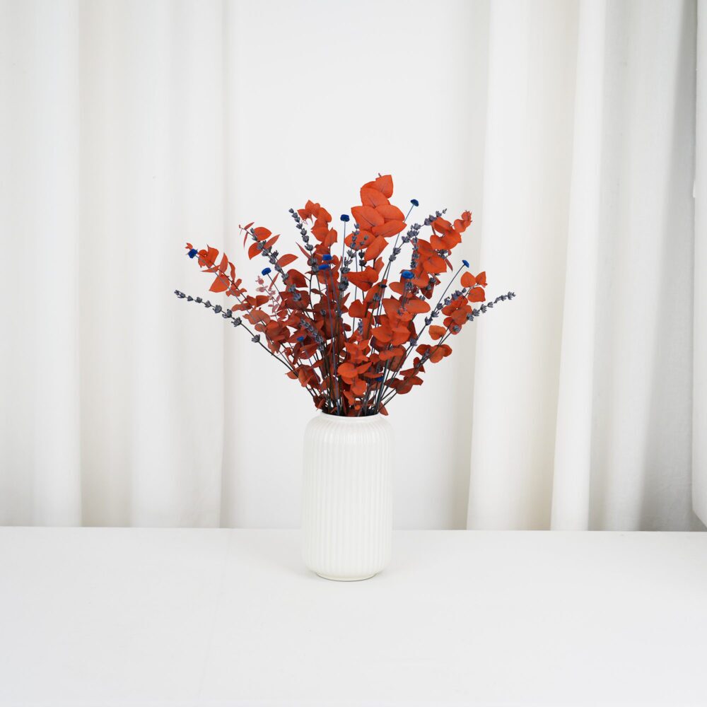 Enkel torkad blomsterdekoration med doftande lavendel